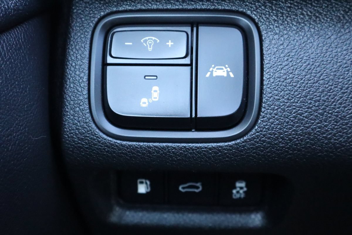 Used 2019 Kia Optima S FWD image 28