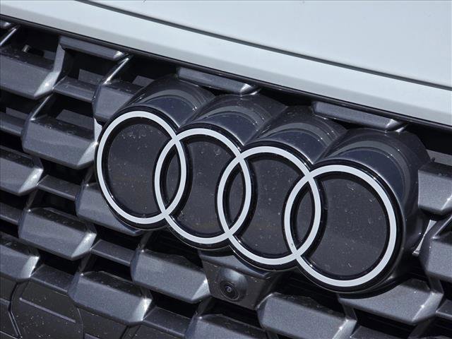 Used 2025 Audi Q5 Premium Plus w/ Premium Plus image 11