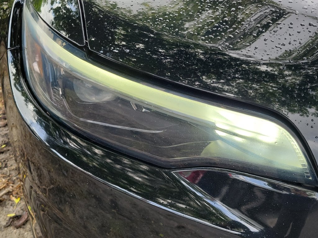 Used 2019 Jeep Cherokee Limited AWD/4WD image 10