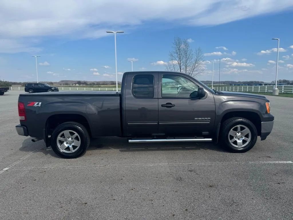 Used 2010 GMC Sierra 1500 SLE w/ Power Pack Plus image 8