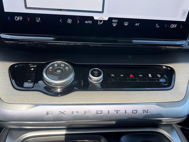 New 2026 Ford Expedition Max Platinum w/ Driver's Package AWD/4WD image 23