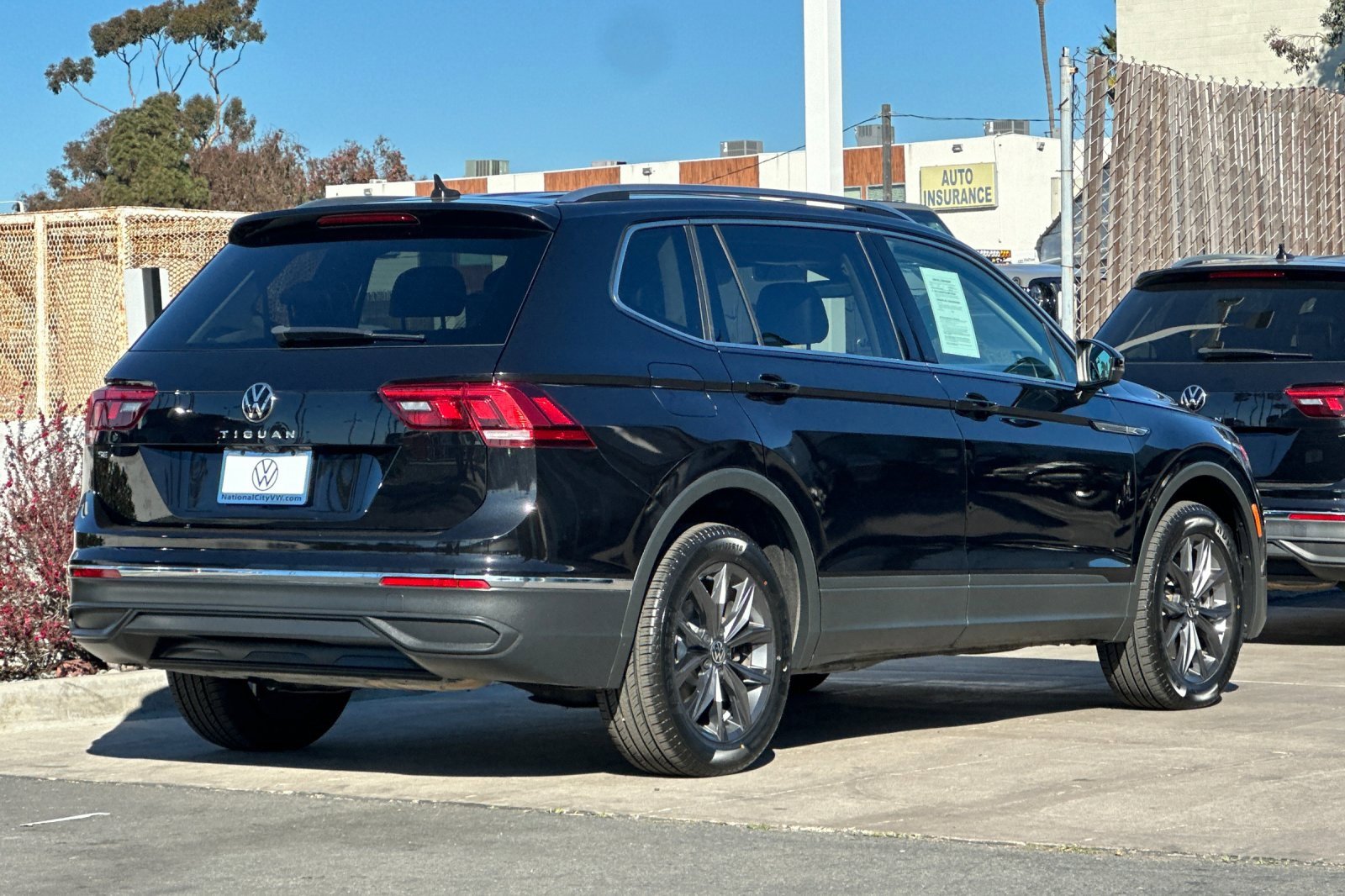 Certified 2022 Volkswagen Tiguan SE image 5
