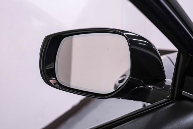 Used 2018 INFINITI QX30 Premium w/ Cargo Package image 38