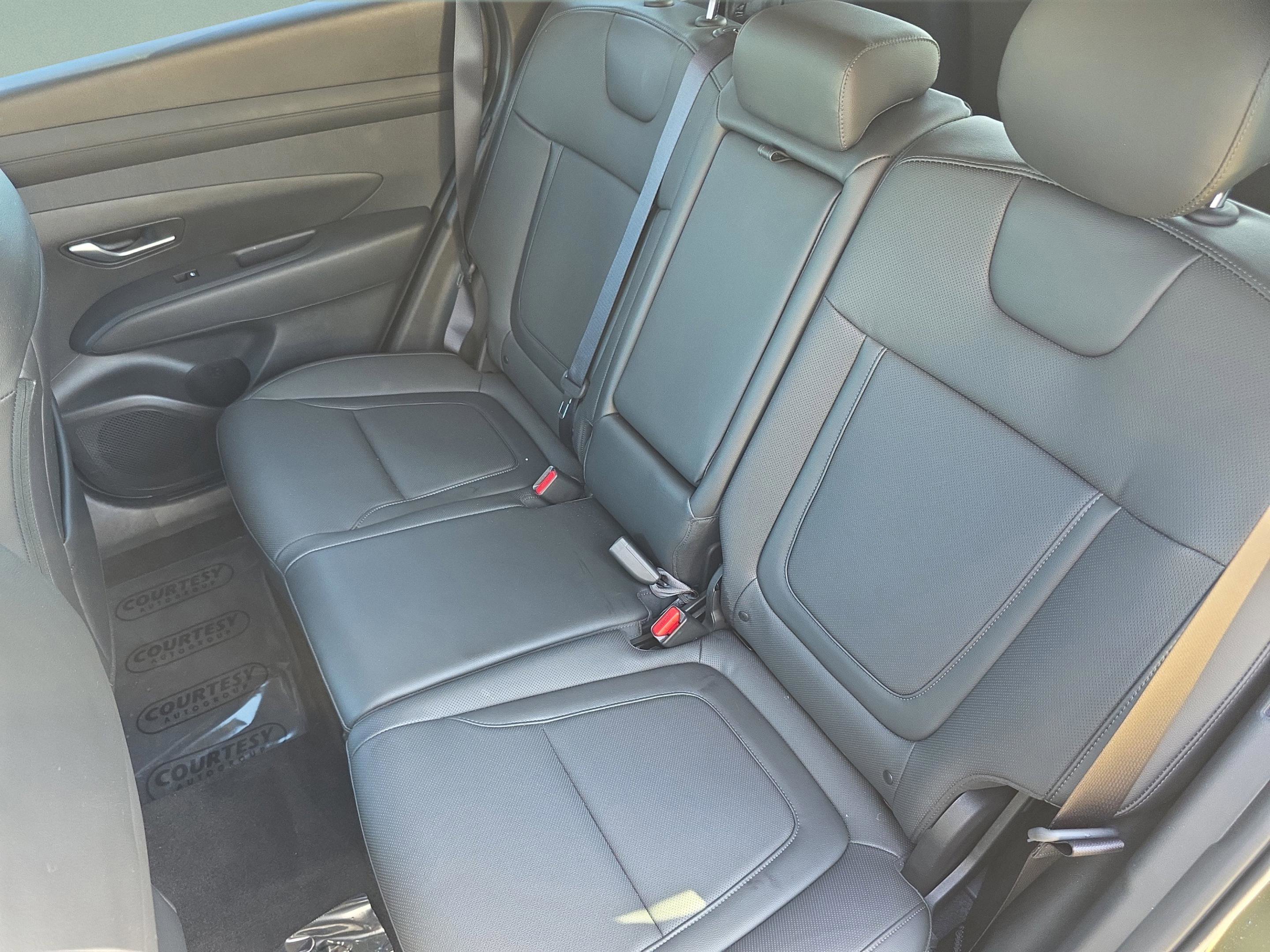 Used 2025 Hyundai Tucson SEL FWD image 9