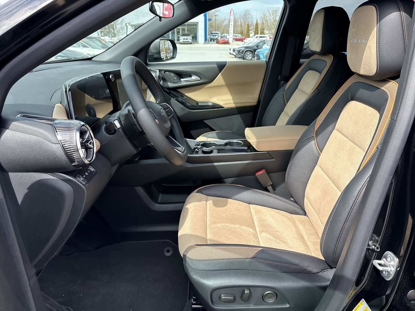 New 2026 Chevrolet Equinox ACTIV w/ Convenience Package III AWD/4WD image 19