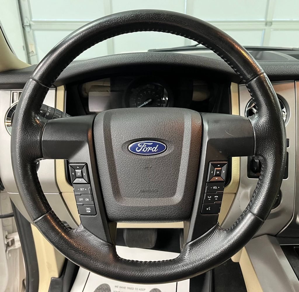 Used 2017 Ford Expedition EL XLT w/ Equipment Group 202A AWD/4WD image 23