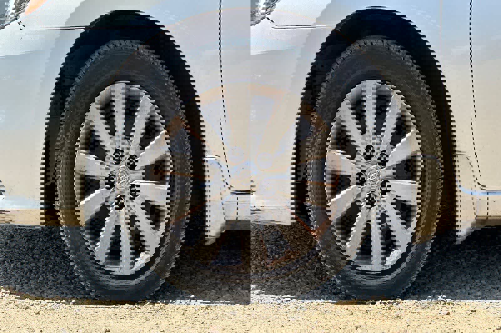 Used 2016 Nissan Sentra S image 12