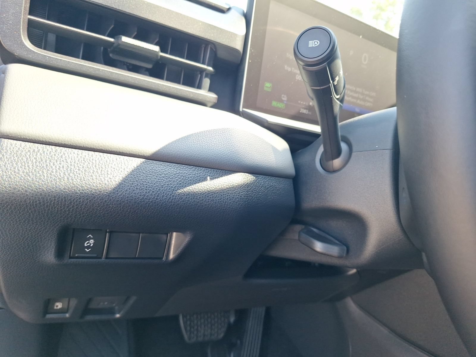 Used 2026 Toyota RAV4 SE AWD/4WD image 18