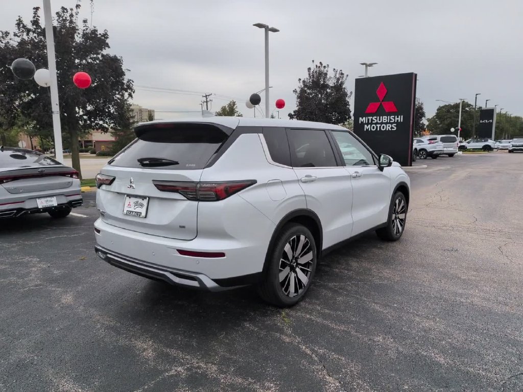 New 2026 Mitsubishi Outlander SE AWD/4WD image 7