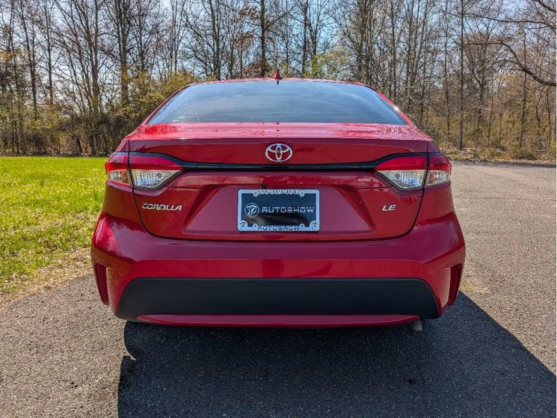 Used 2021 Toyota Corolla LE FWD image 6