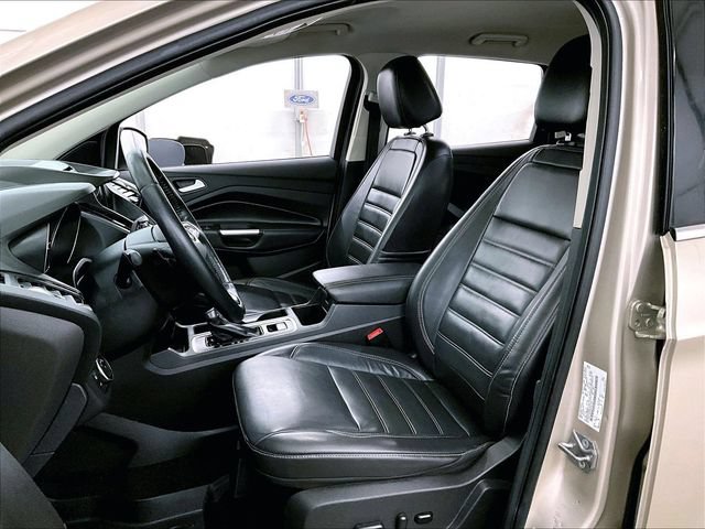 Used 2017 Ford Escape Titanium AWD/4WD image 25