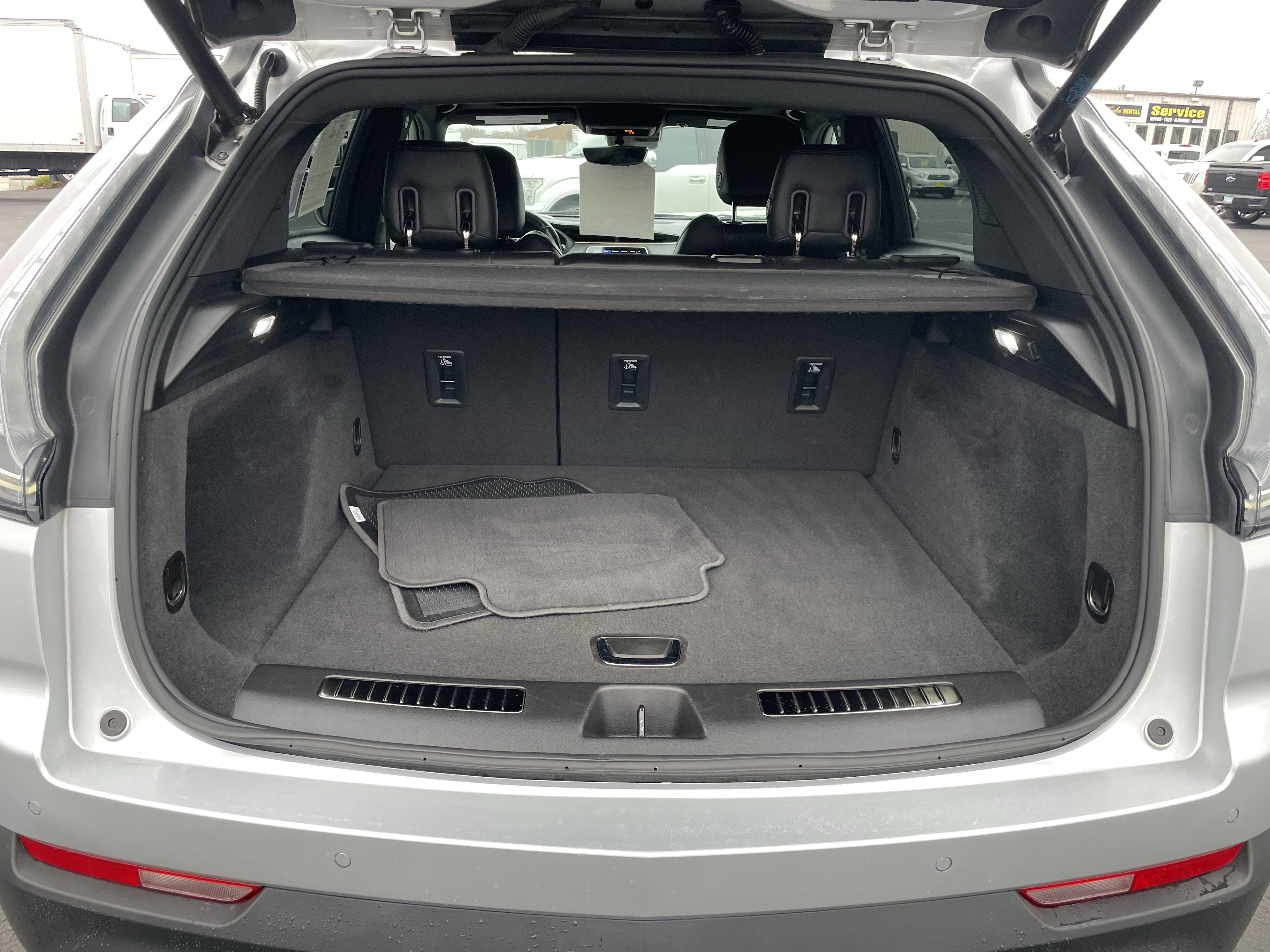 Used 2021 Cadillac XT4 Sport image 9