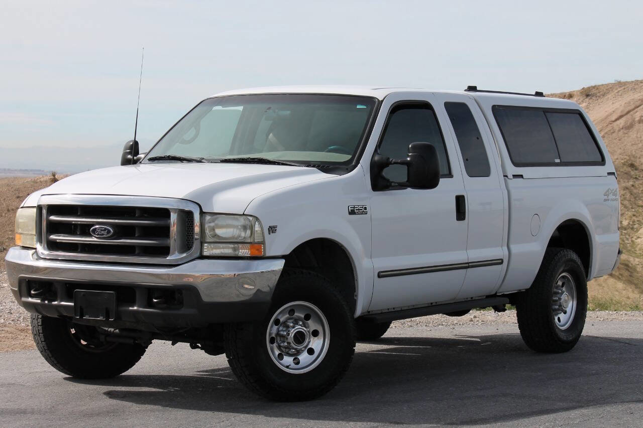 Used 2000 Ford F250 XLT image 2