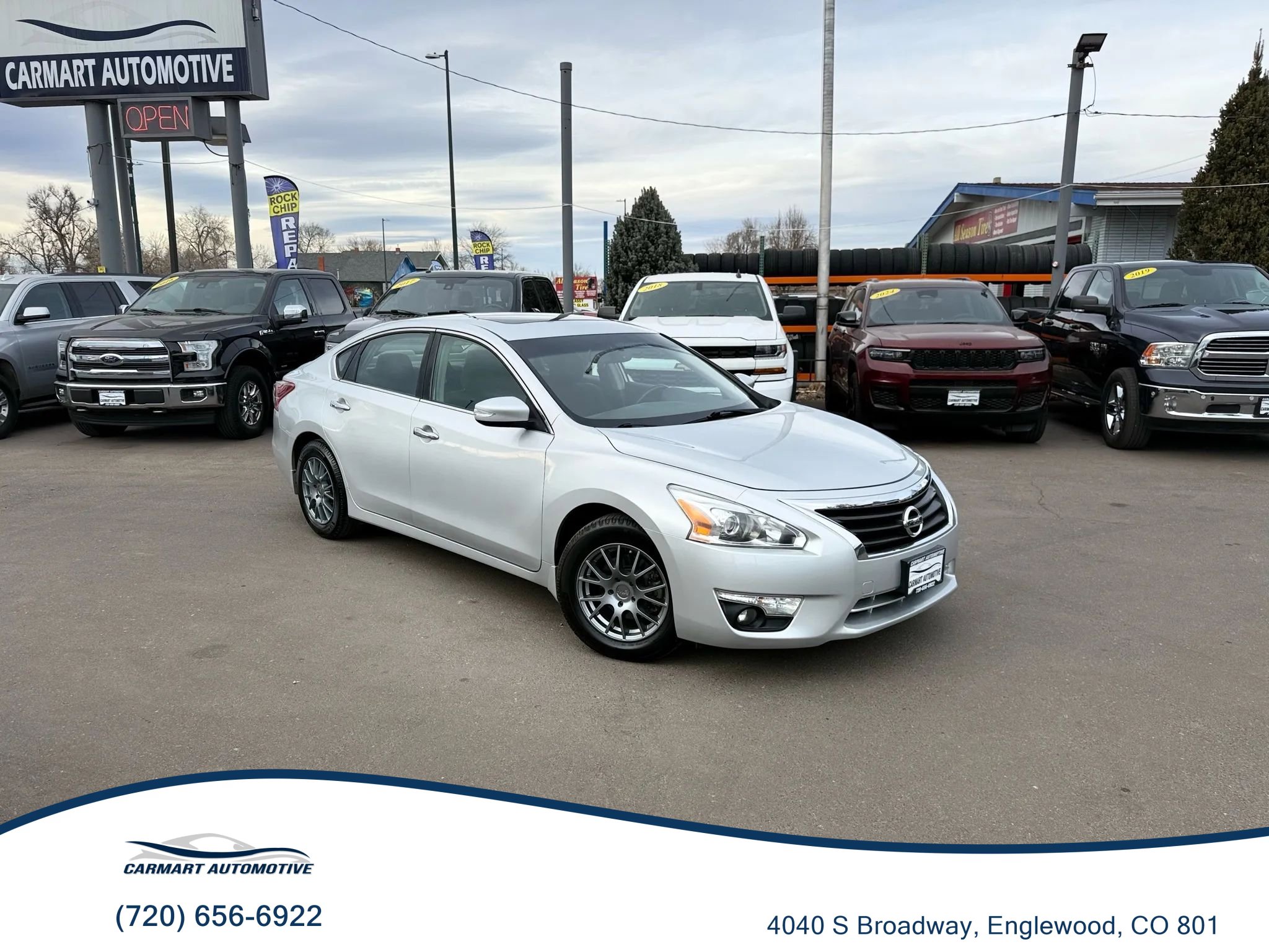 Used 2013 Nissan Altima 3.5 SV w/ Navigation Pkg FWD image 1