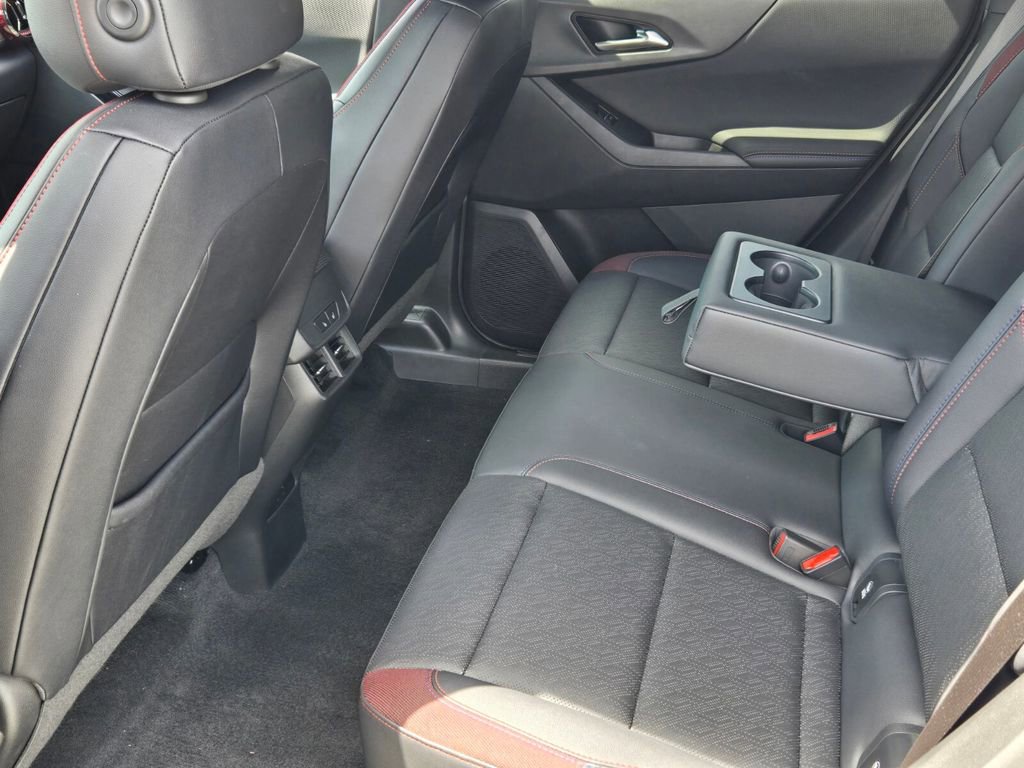 Used 2025 Chevrolet Equinox RS w/ Safety and Technology Package image 12
