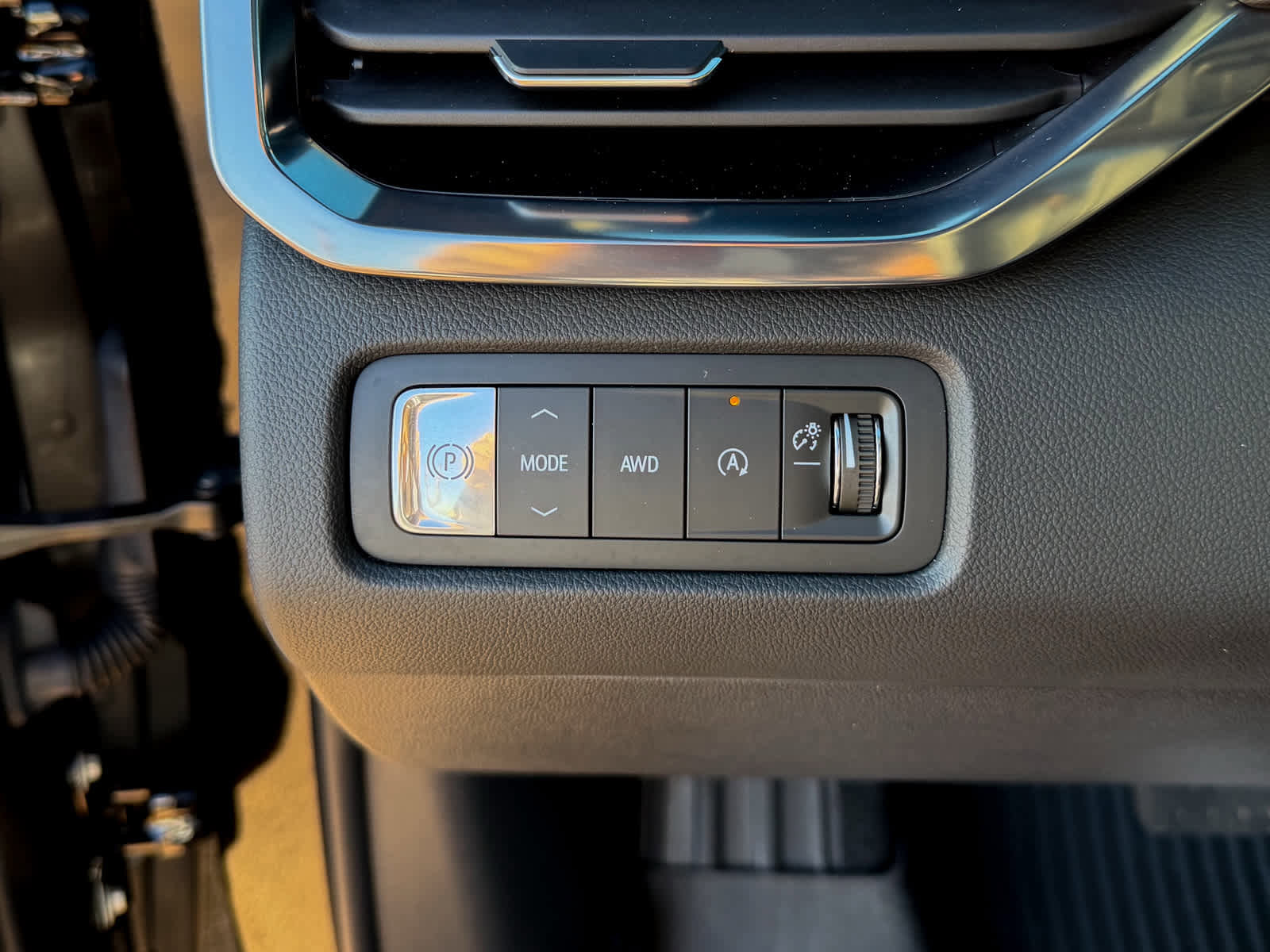 Used 2024 GMC Acadia AT4 w/ LPO, Floor Liner Package image 15