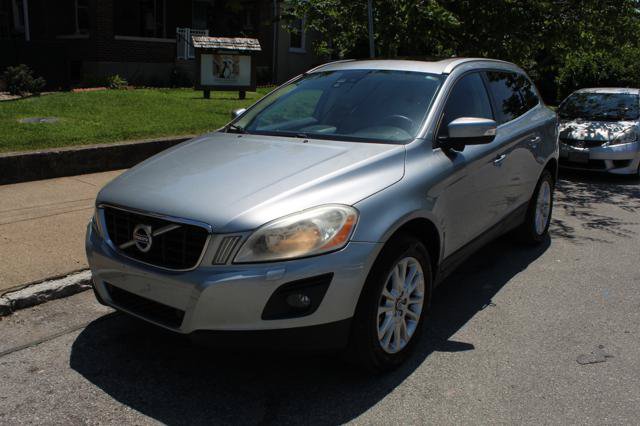 Used 2010 Volvo XC60 T6 AWD/4WD image 1