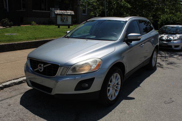 Used 2010 Volvo XC60 T6 AWD/4WD image 1