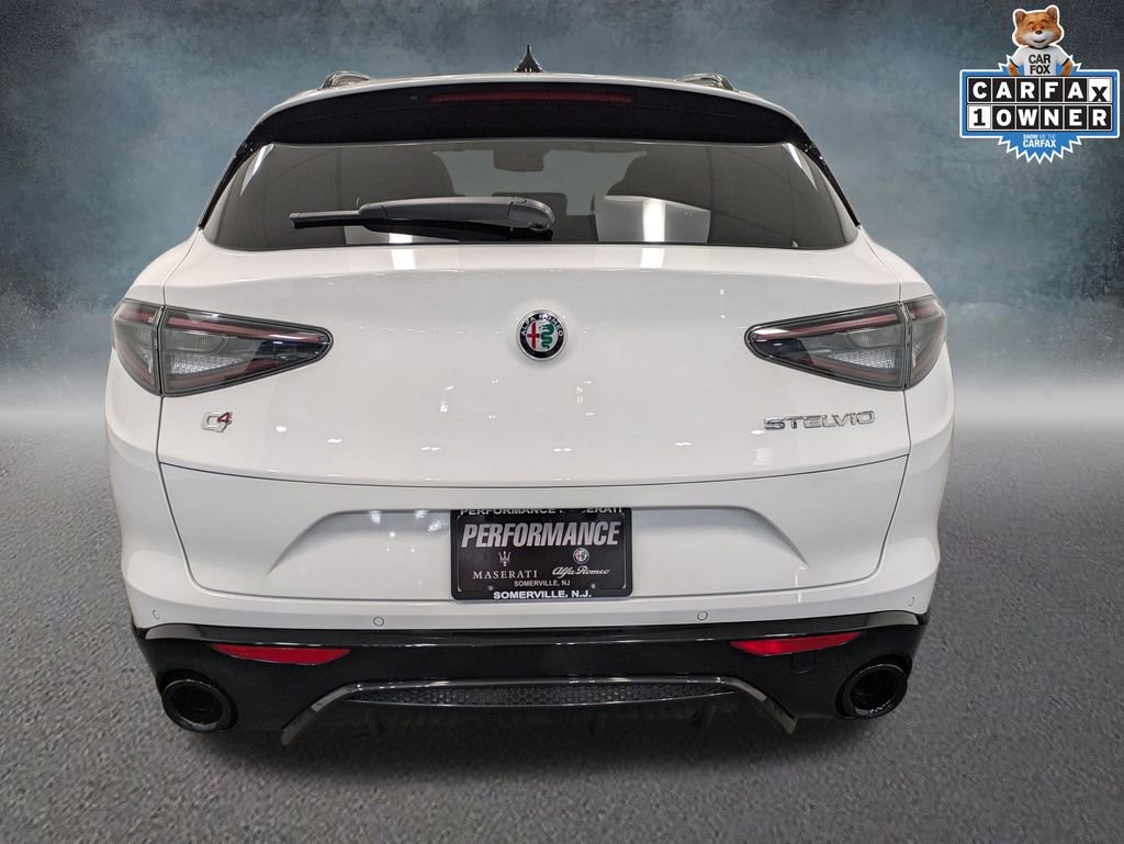 Used 2025 Alfa Romeo Stelvio Sprint w/ Veloce Package AWD/4WD image 5