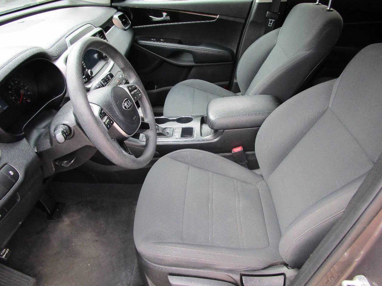 Used 2019 Kia Sorento FWD image 7