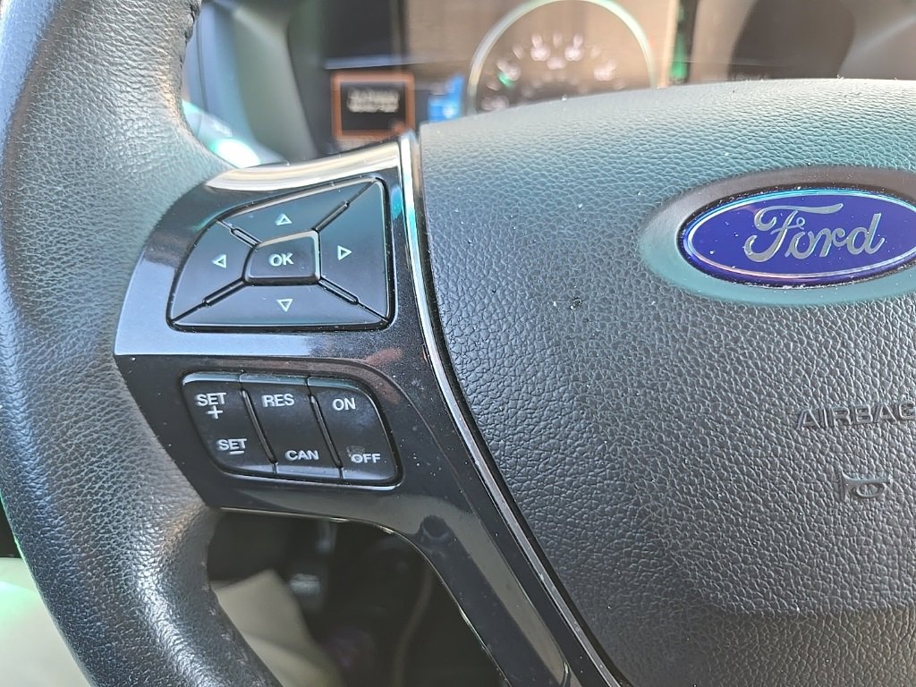 Used 2016 Ford Explorer Limited image 16
