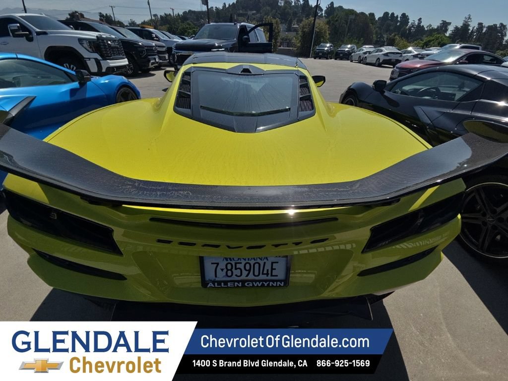Used 2023 Chevrolet Corvette Z06 w/ Z07 Performance Package RWD image 4