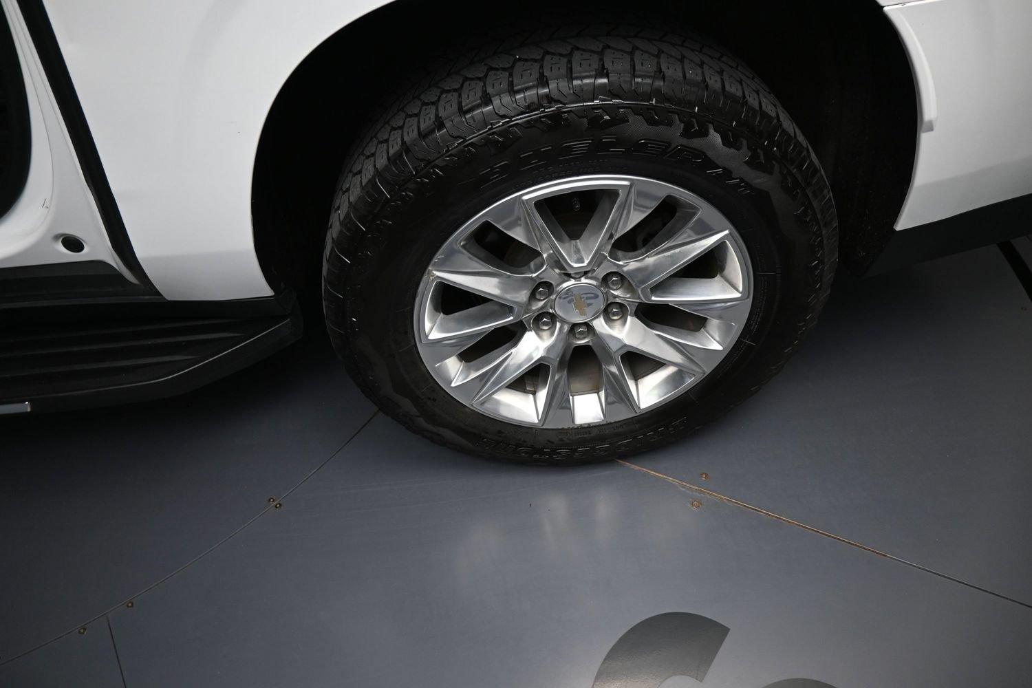 Used 2022 Chevrolet Suburban Premier RWD image 18
