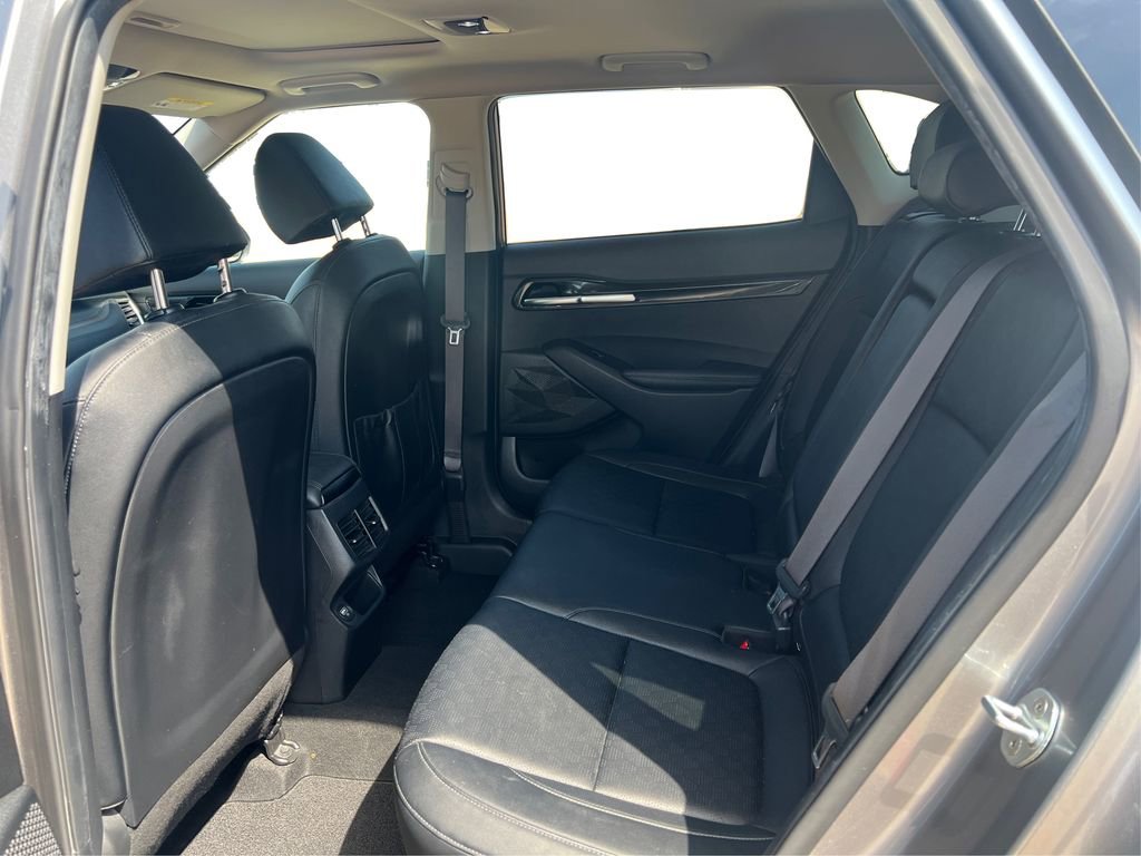 Used 2021 Kia Seltos SX w/ SX Sunroof Package image 11