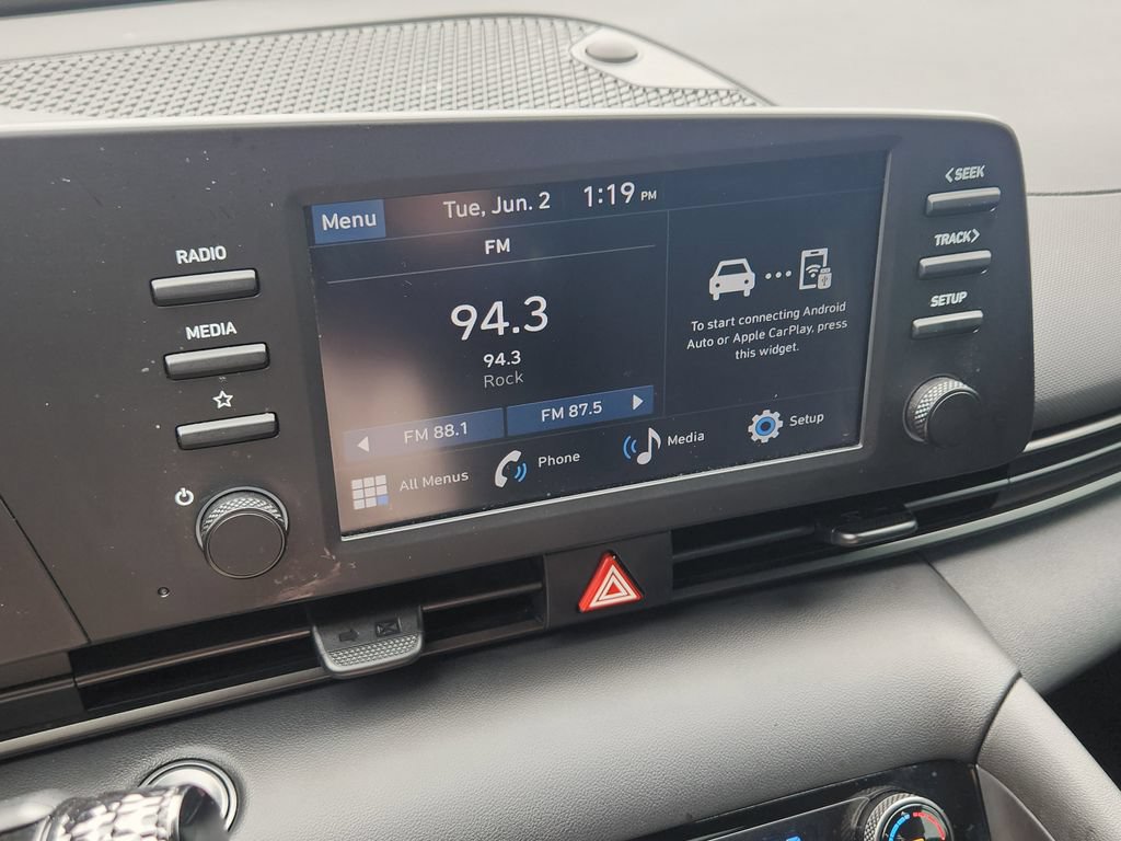 Used 2025 Hyundai Elantra Sport FWD image 11