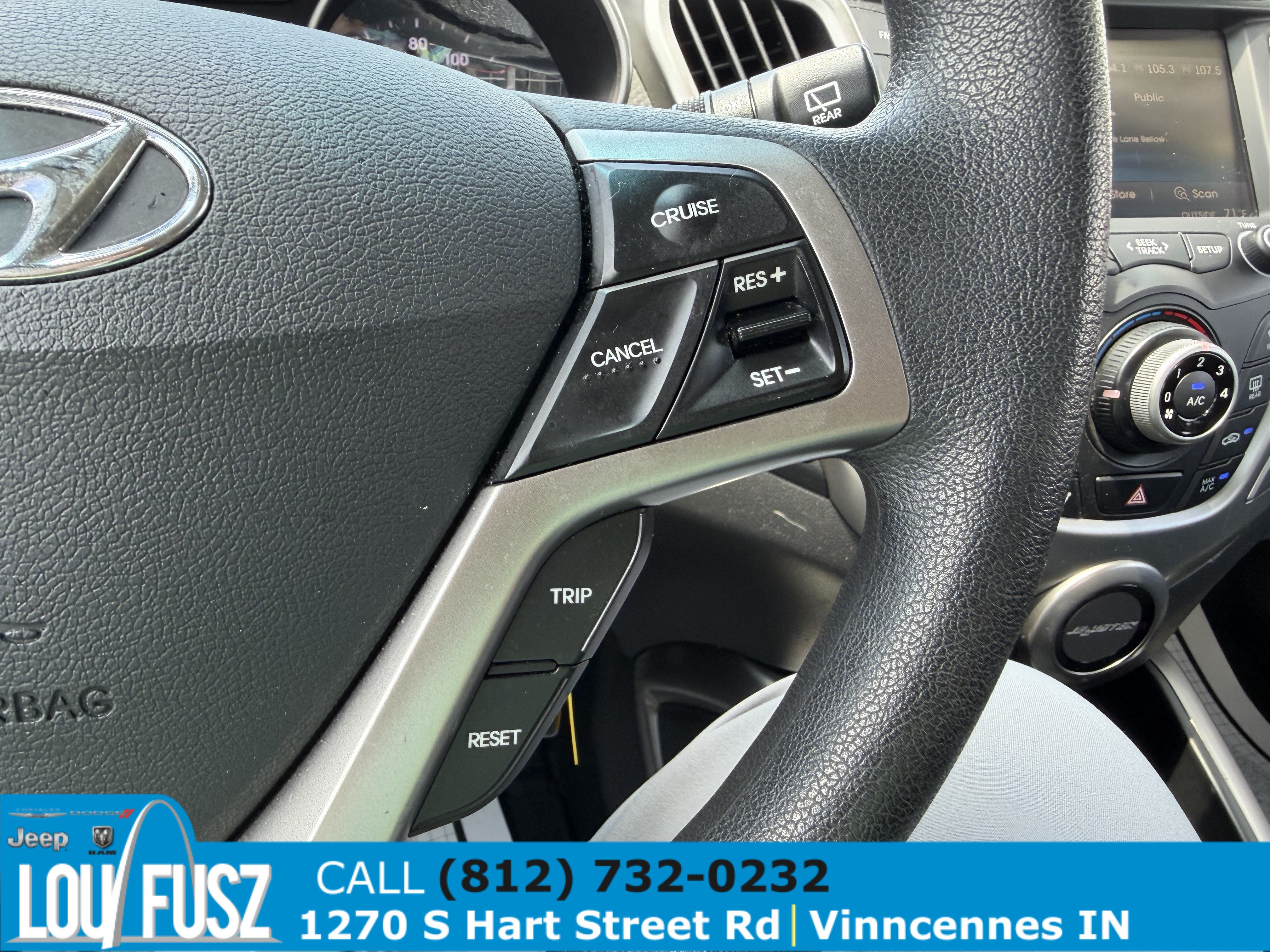 Used 2013 Hyundai Veloster FWD image 18