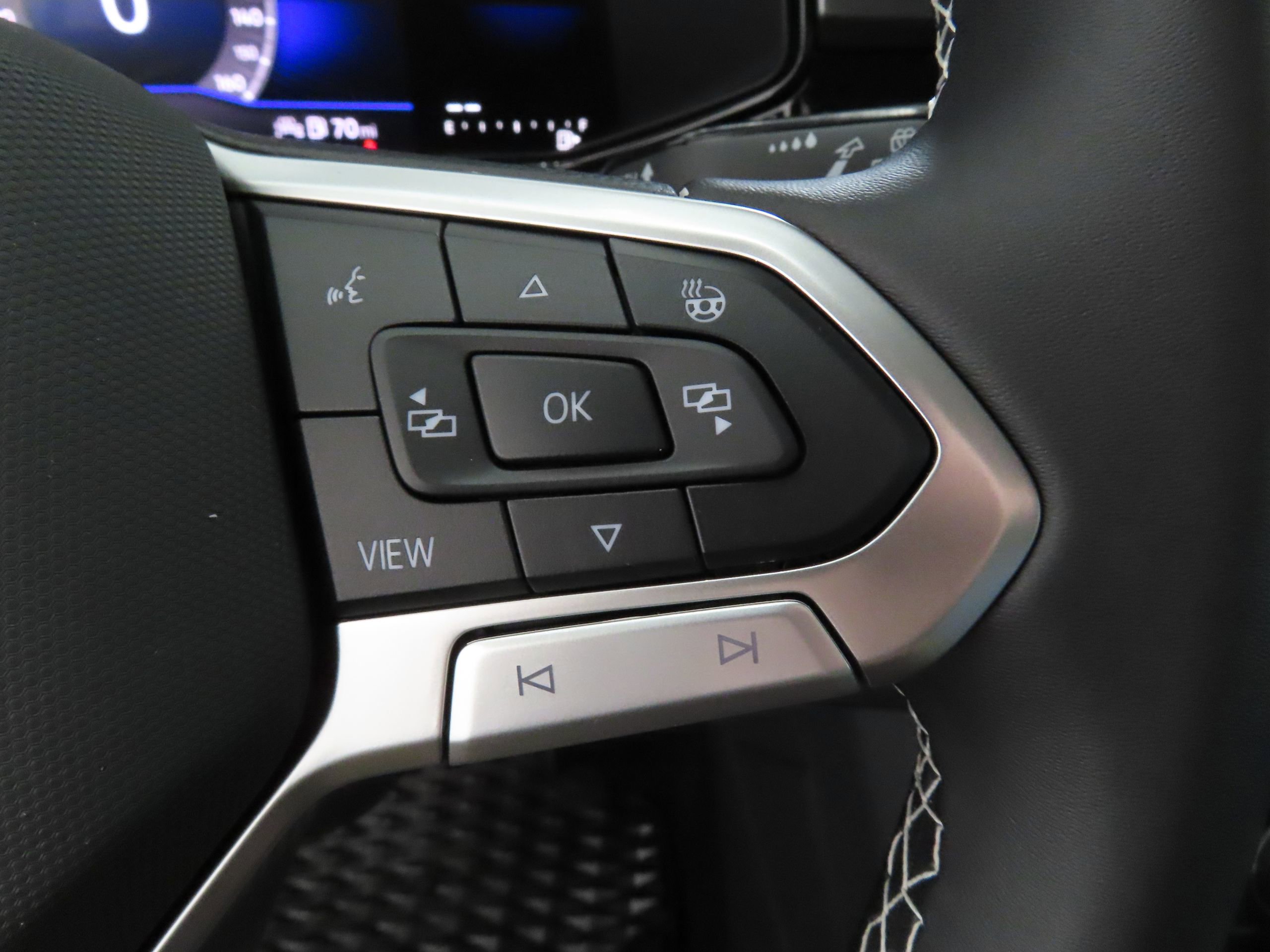 New 2025 Volkswagen Taos S image 15