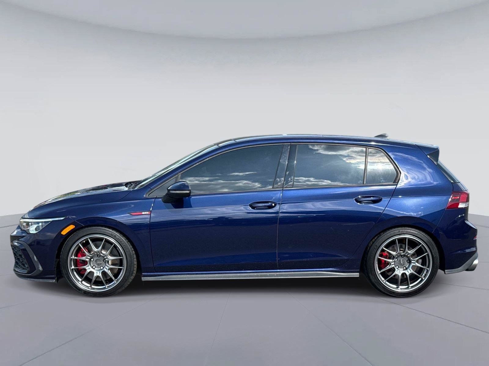 Used 2022 Volkswagen GTI SE FWD image 7