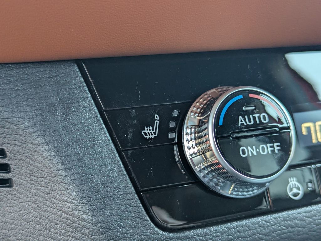 Used 2025 Mitsubishi Outlander 4WD Plug-In Hybrid image 18