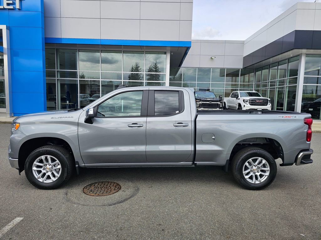 New 2026 Chevrolet Silverado 1500 LT w/ Convenience Package II AWD/4WD image 2