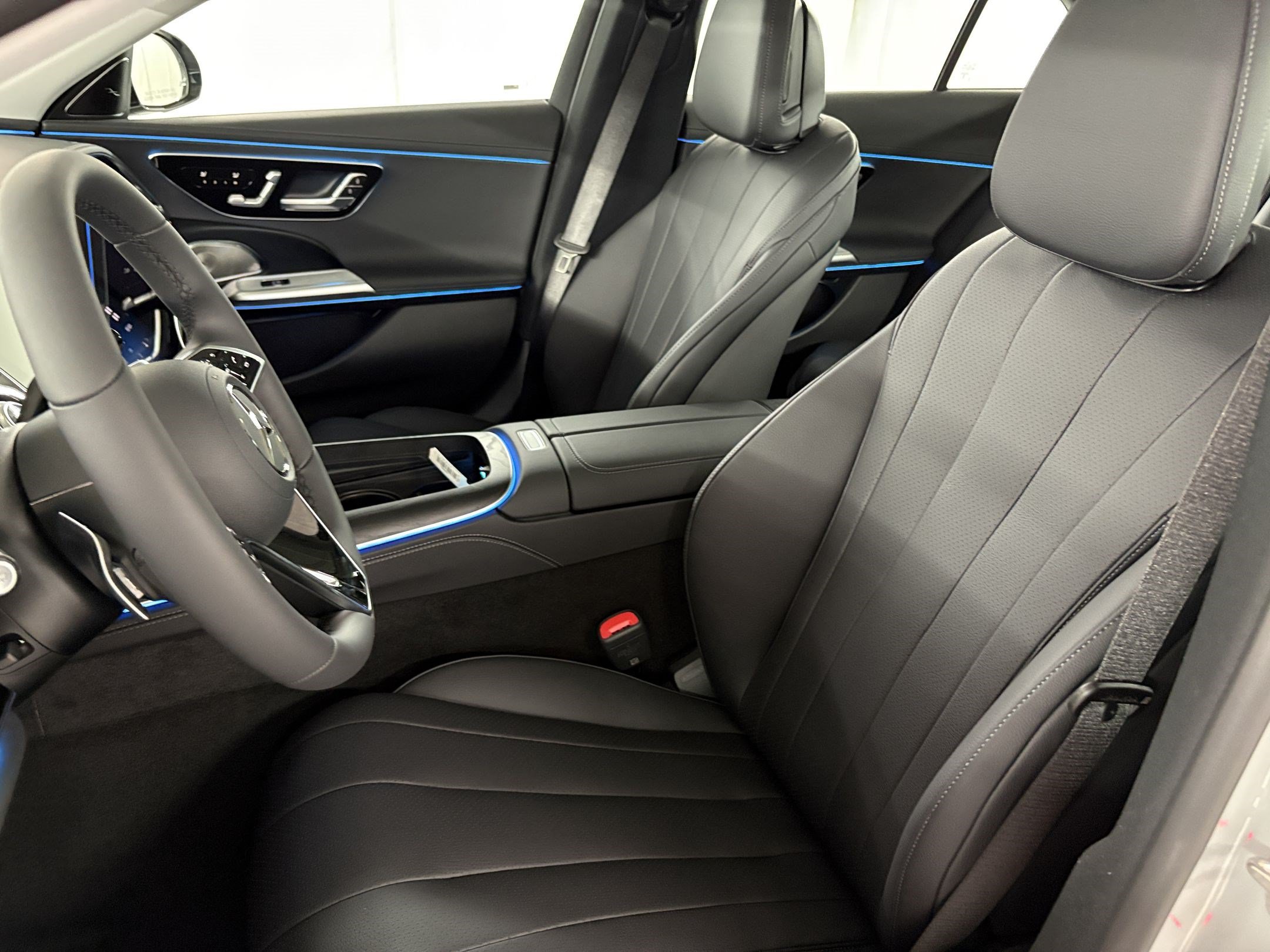 New 2027 Mercedes-Benz E 450 4MATIC Sedan image 5