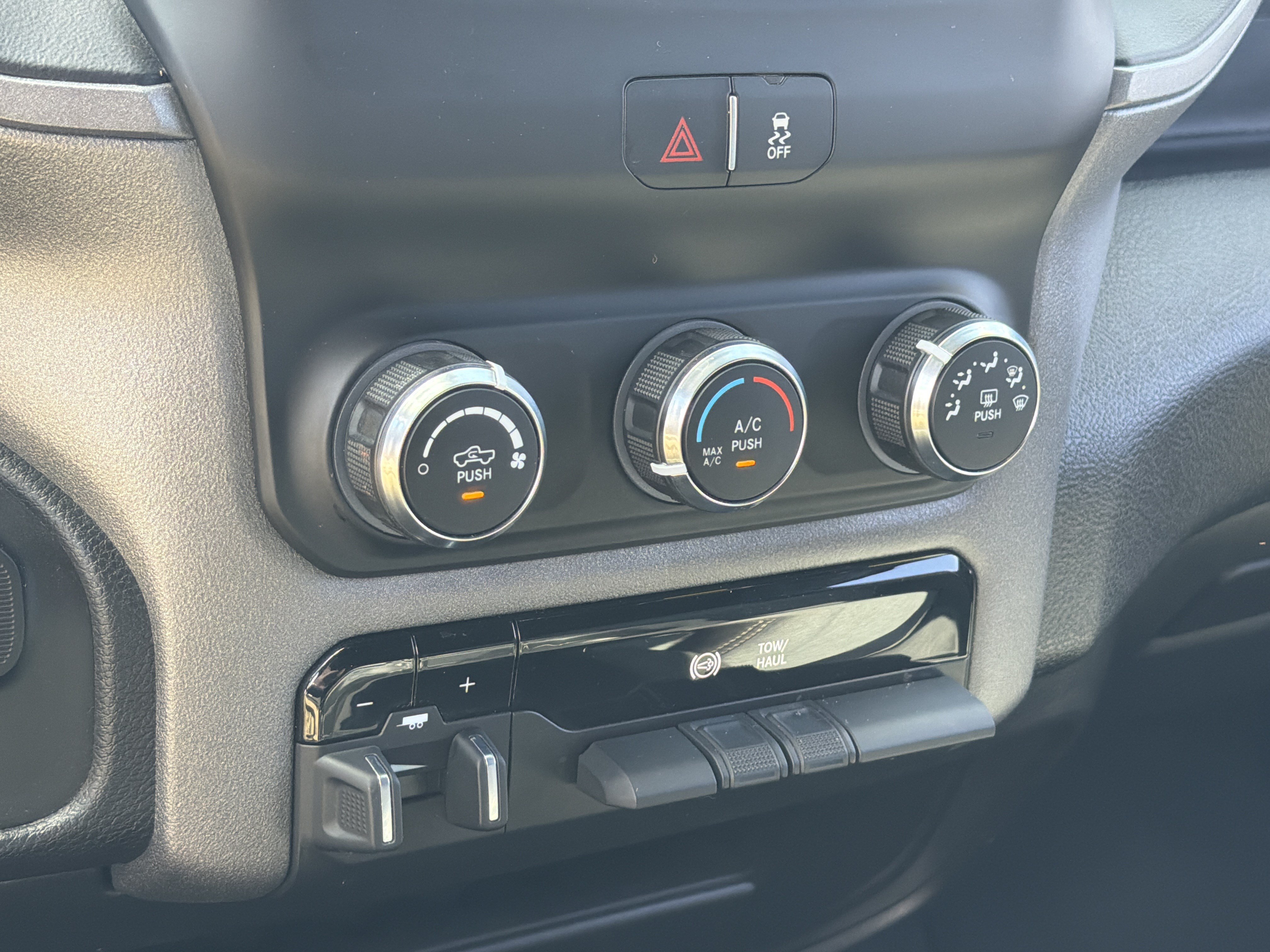 Used 2023 RAM 2500 Tradesman AWD/4WD image 23