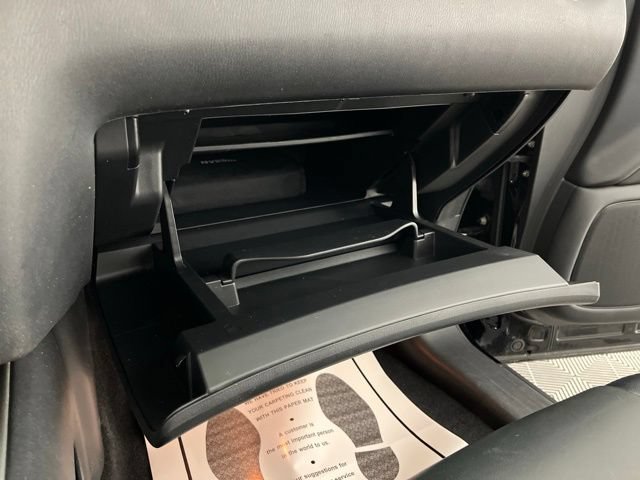Used 2020 Nissan Pathfinder Platinum FWD image 39