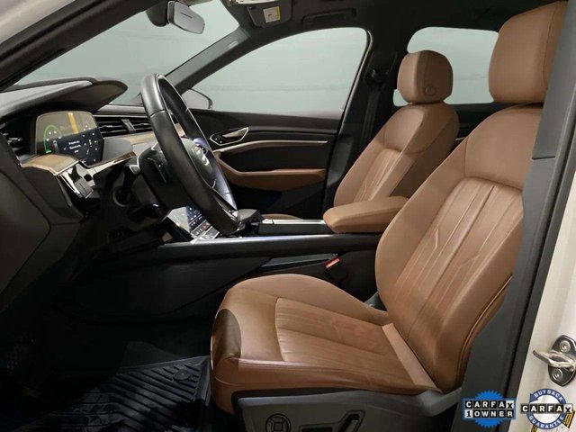 Used 2024 Audi Q8 e-tron Premium image 69