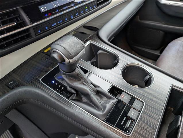 Used 2021 Toyota Sienna Platinum image 13