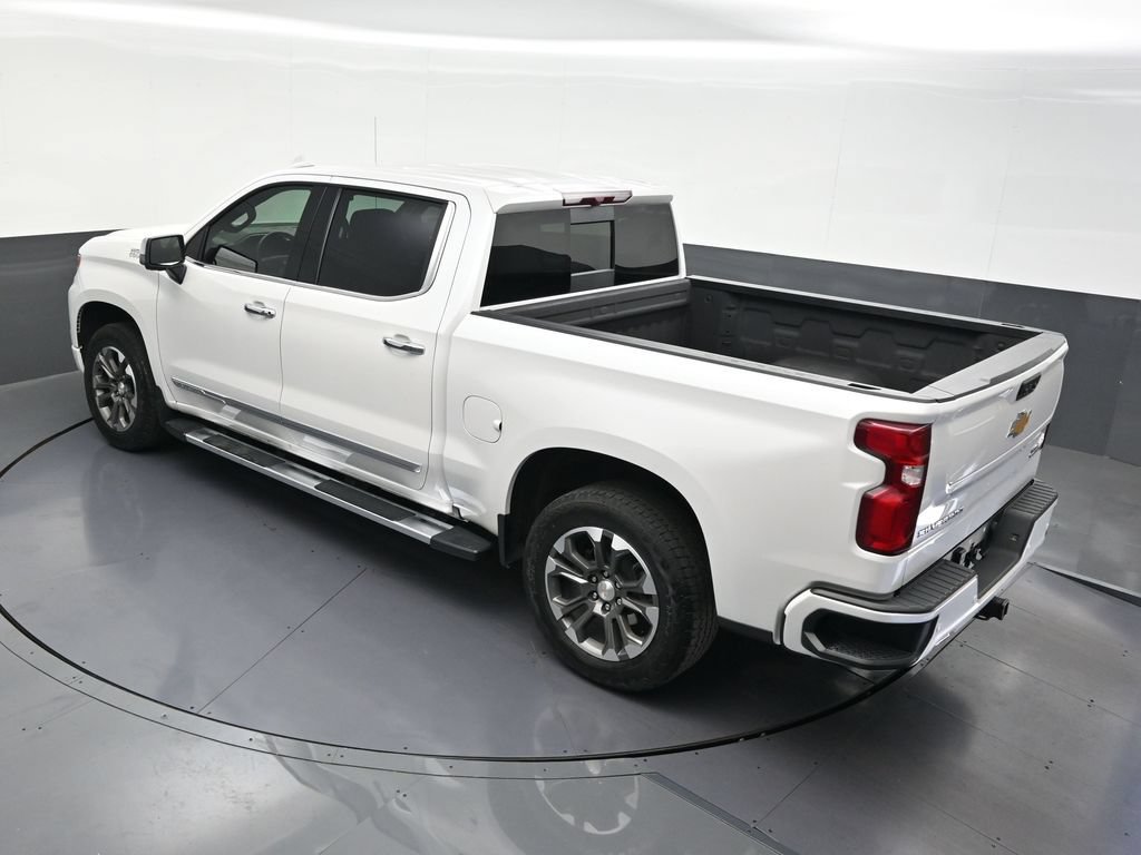 Used 2024 Chevrolet Silverado 1500 High Country AWD/4WD image 17
