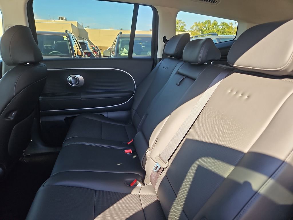 New 2026 Hyundai Ioniq 9 SEL image 18