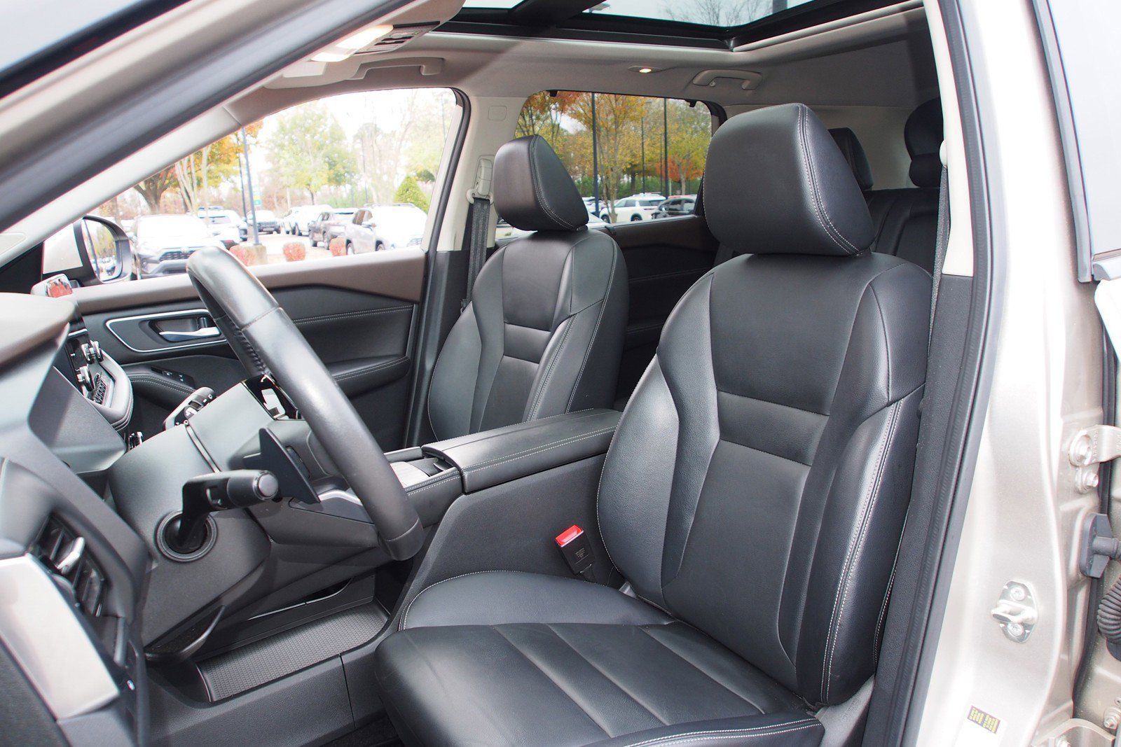 Used 2021 Nissan Rogue SL w/ Premium Package image 18