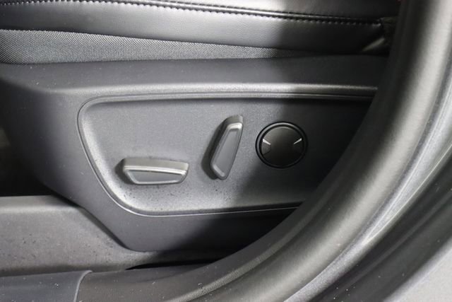 Used 2025 Ford Escape ST-Line w/ Tech Pack #1 image 32