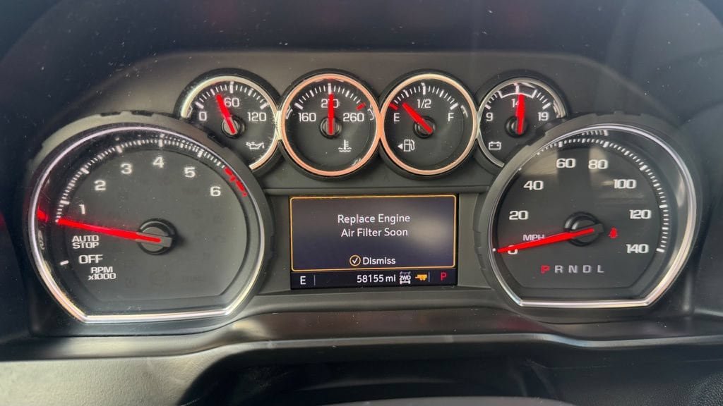 Used 2021 Chevrolet Silverado 1500 LT AWD/4WD image 25
