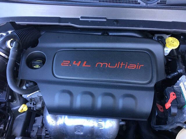 Used 2022 Jeep Compass Limited image 34