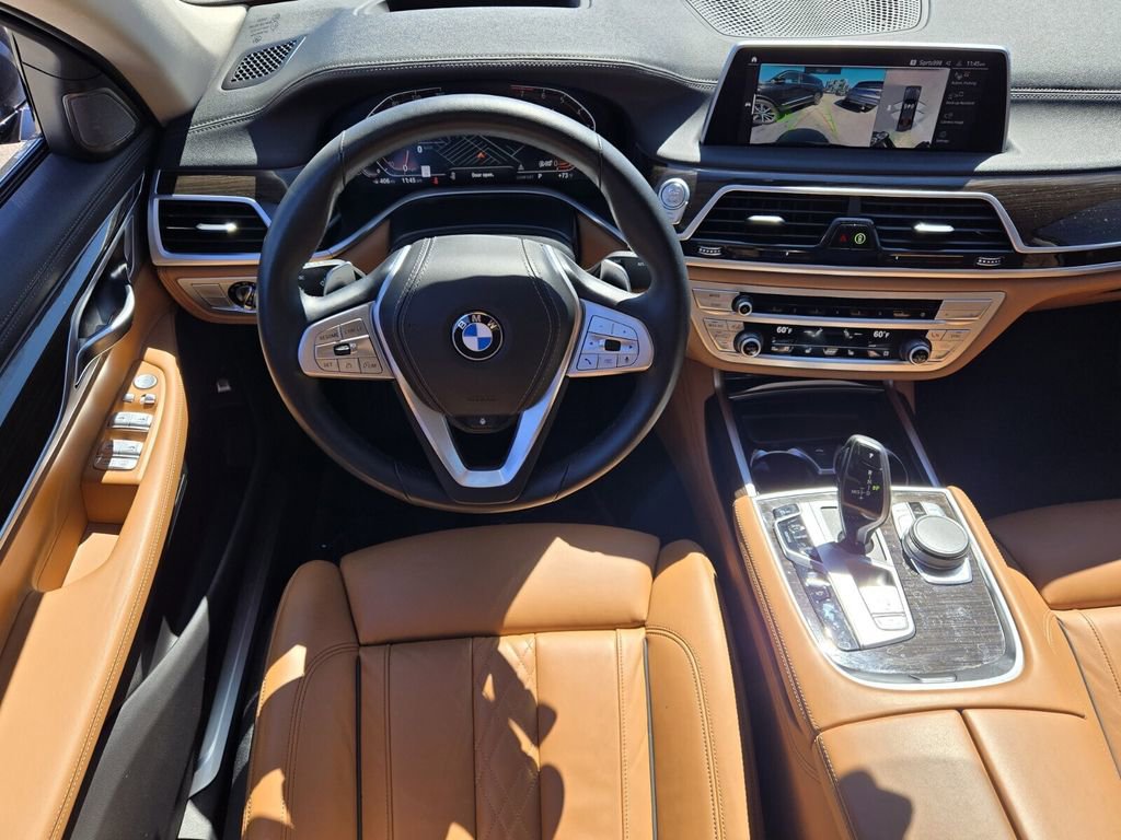 Used 2022 BMW 740i xDrive w/ Premium Package image 13
