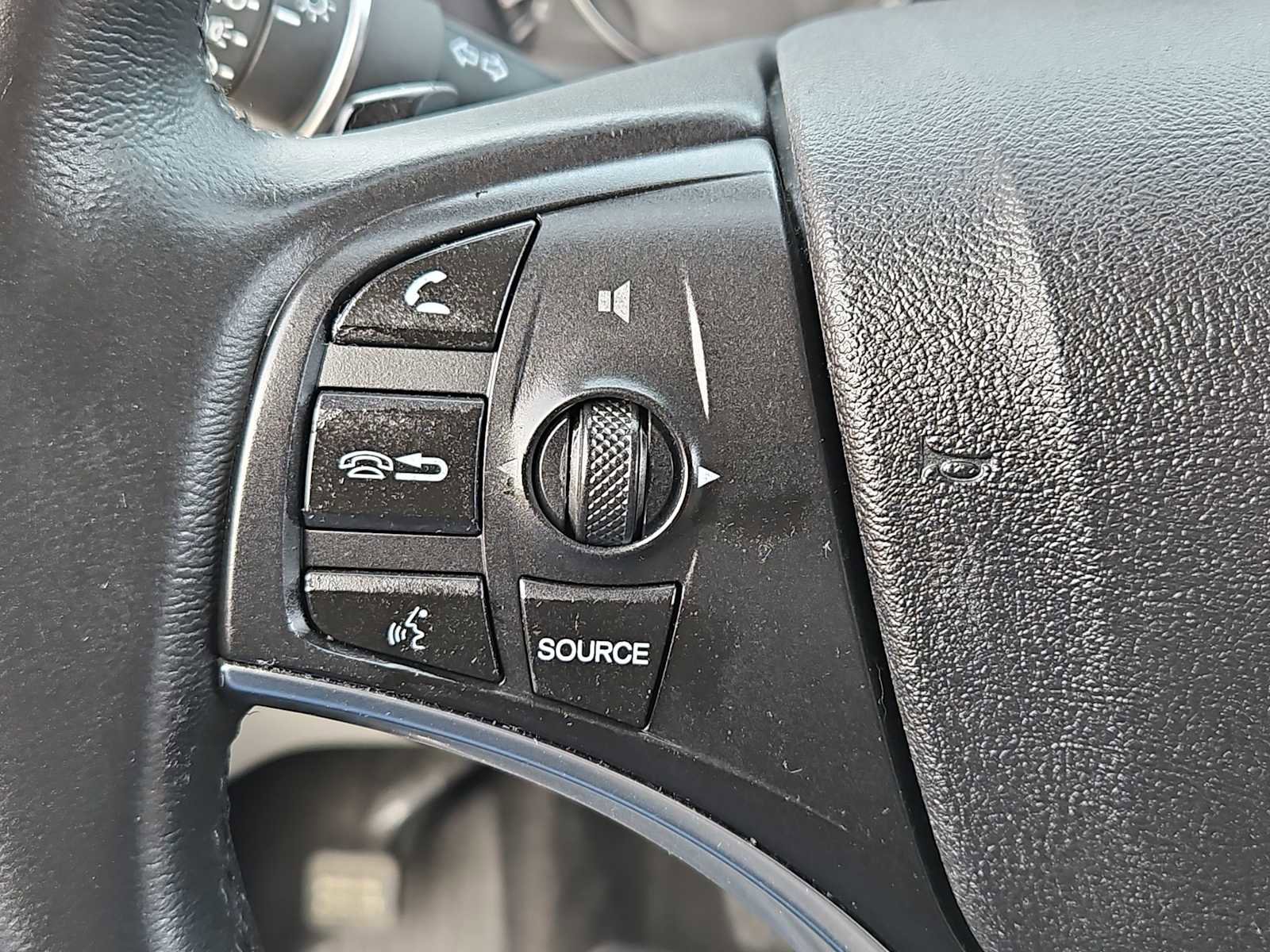 Used 2015 Acura MDX SH-AWD w/ Technology Package image 24