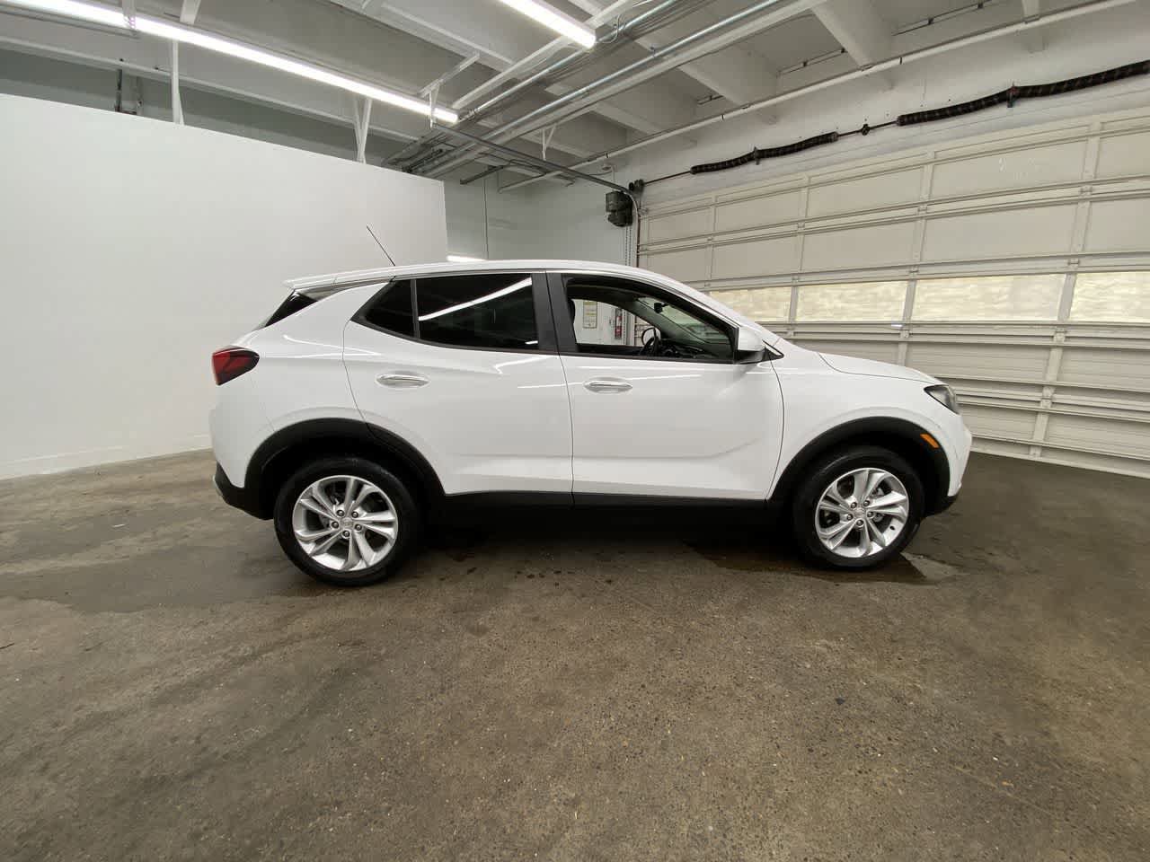 Used 2020 Buick Encore GX Preferred AWD/4WD image 7