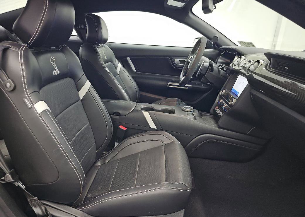 Used 2021 Ford Mustang Shelby GT500 w/ Technology Package image 8