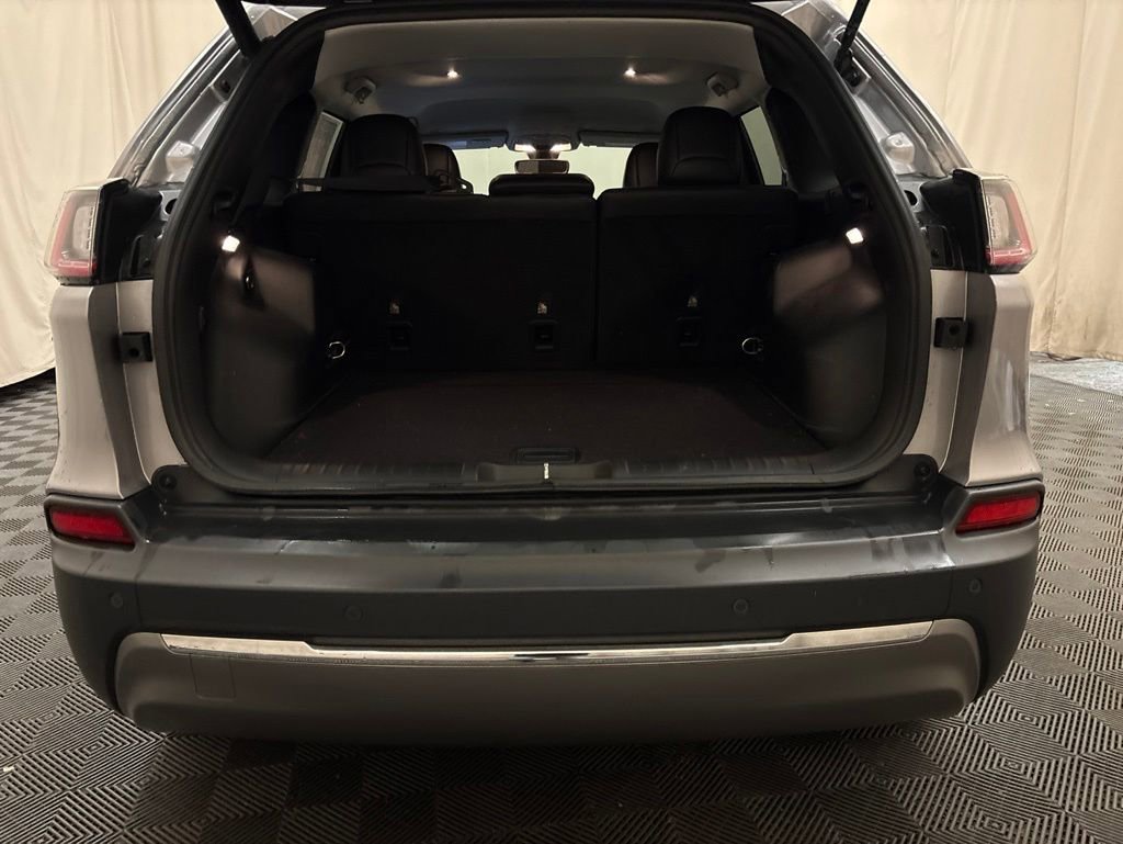 Used 2019 Jeep Cherokee Limited FWD image 10
